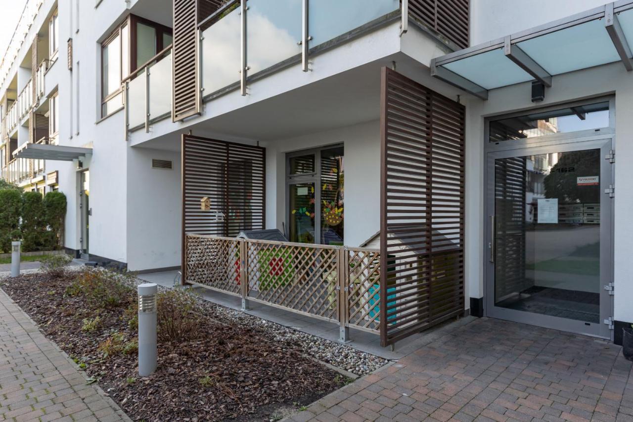 Warsaw Silver Residence By Renters Prestige Exterior photo